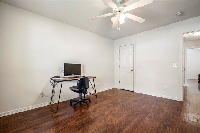 3628 W Clearwood Drive, Fayetteville, AR 72704