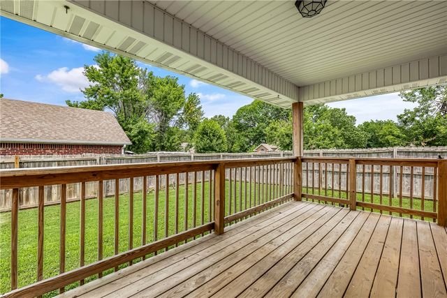 3628 W Clearwood Drive, Fayetteville, AR 72704