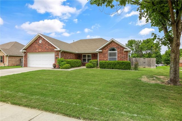 3628 W Clearwood Drive, Fayetteville, AR 72704