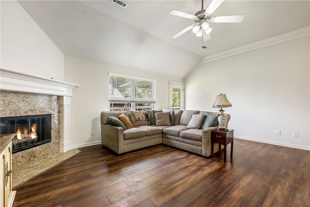 3628 W Clearwood Drive, Fayetteville, AR 72704