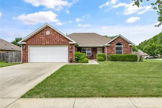 3628 W Clearwood Drive, Fayetteville, AR 72704