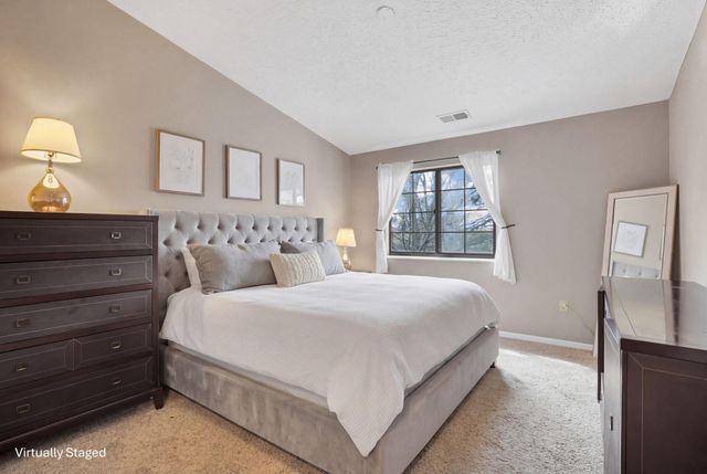 6705 Meadow Creek Drive, 206, Columbus, OH 43235