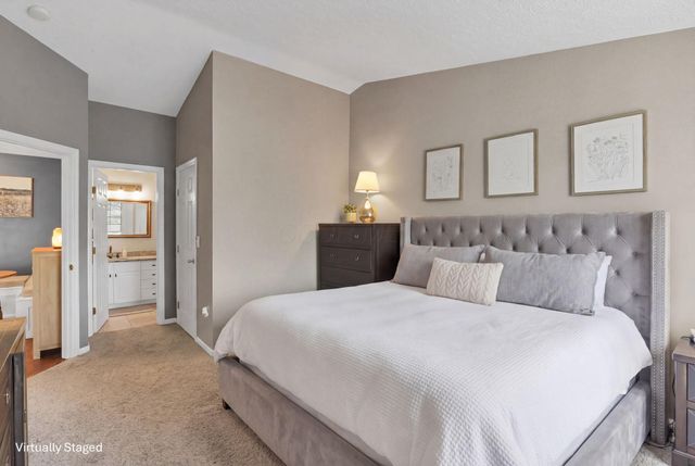 6705 Meadow Creek Drive, 206, Columbus, OH 43235