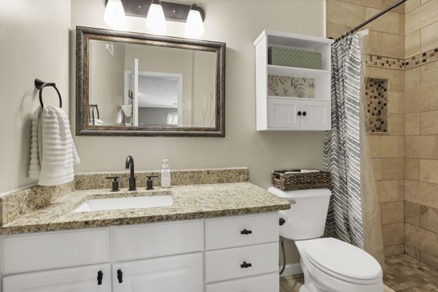 6705 Meadow Creek Drive, 206, Columbus, OH 43235