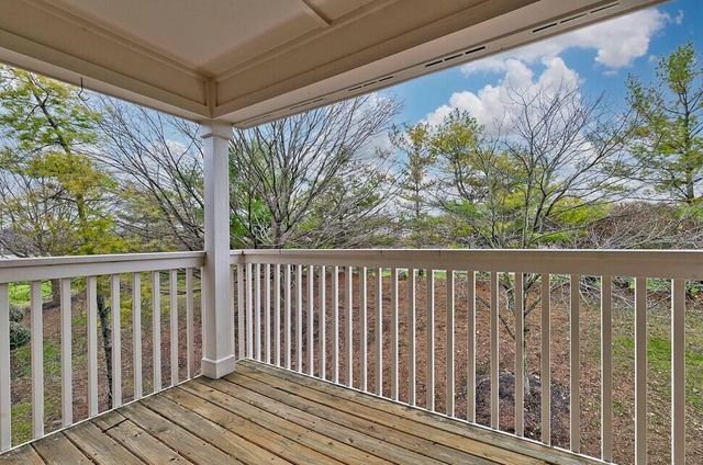 6705 Meadow Creek Drive, 206, Columbus, OH 43235