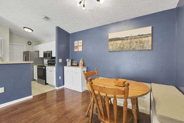 6705 Meadow Creek Drive, 206, Columbus, OH 43235