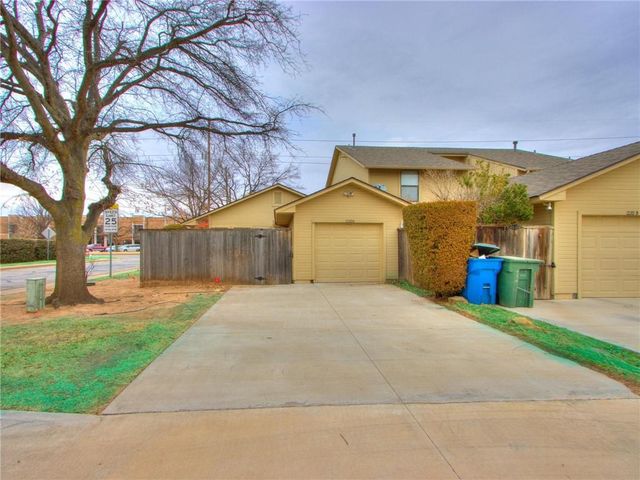1220 Sequoyah Street A, Edmond, OK 73003