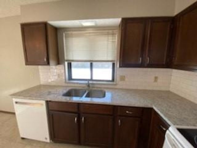 1220 Sequoyah Street A, Edmond, OK 73003