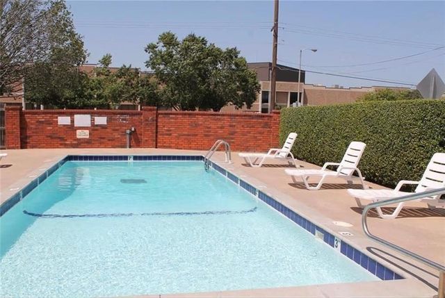 1220 Sequoyah Street A, Edmond, OK 73003