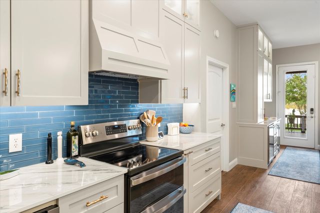 13700 Park Harbor Drive, Eustace, TX 75124