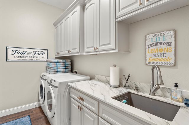 13700 Park Harbor Drive, Eustace, TX 75124