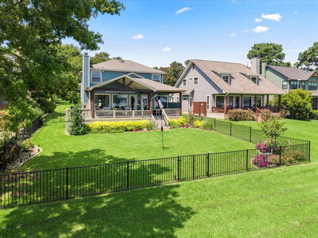 13700 Park Harbor Drive, Eustace, TX 75124