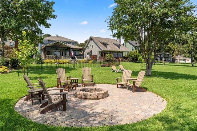 13700 Park Harbor Drive, Eustace, TX 75124