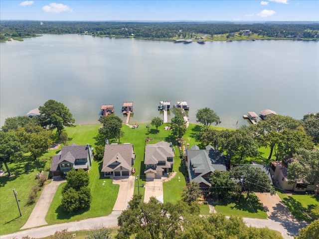 13700 Park Harbor Drive, Eustace, TX 75124