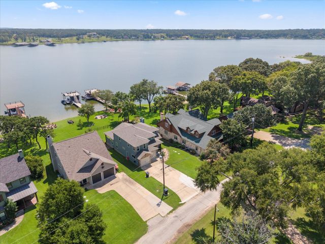 13700 Park Harbor Drive, Eustace, TX 75124