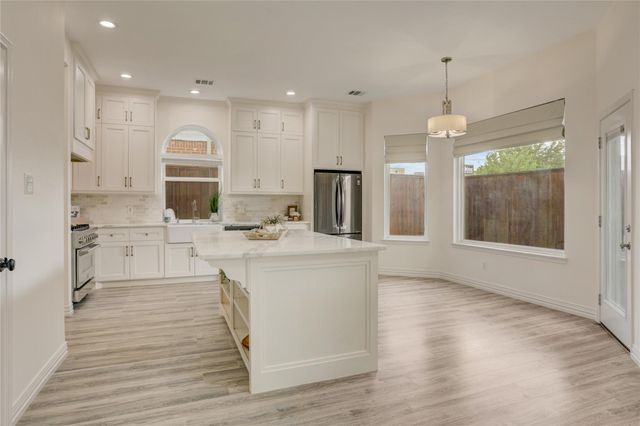 4114 W Northampton Place, Houston, TX 77098