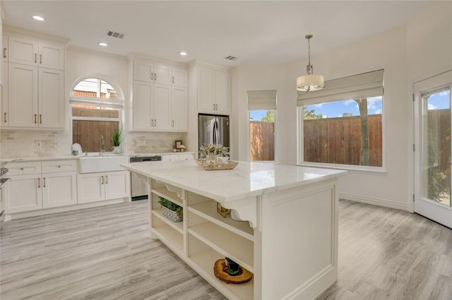 4114 W Northampton Place, Houston, TX 77098