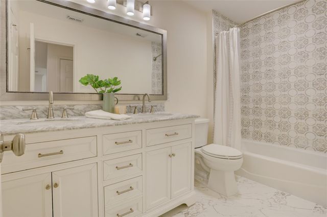 4114 W Northampton Place, Houston, TX 77098