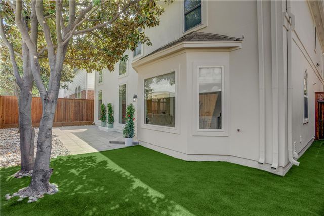 4114 W Northampton Place, Houston, TX 77098