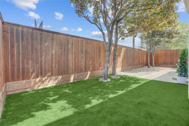 4114 W Northampton Place, Houston, TX 77098