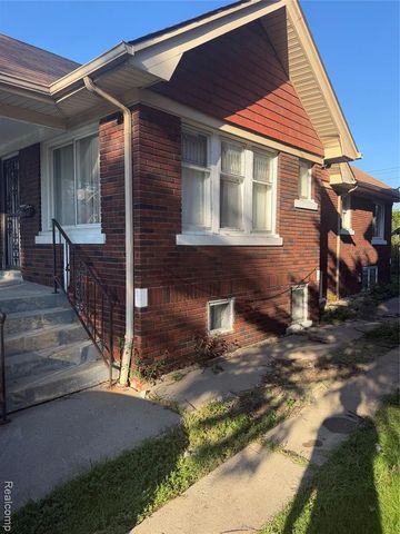 12634 Pinehurst Street, Detroit, MI 48238