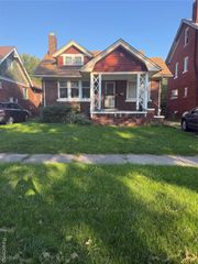 12634 Pinehurst Street, Detroit, MI 48238