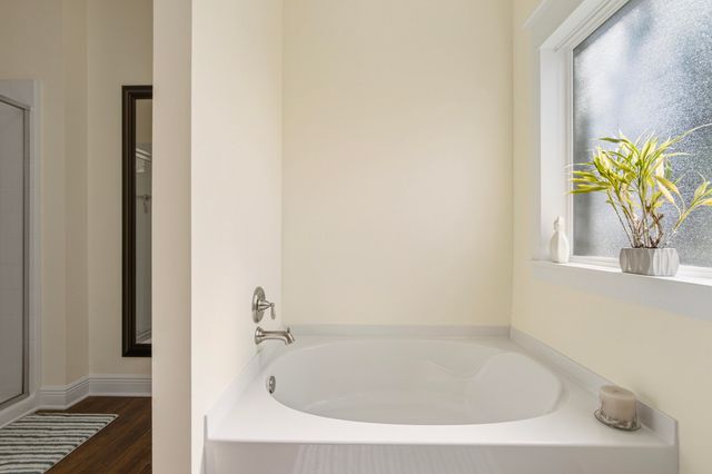 179 Windchime Way, Freeport, FL 32439