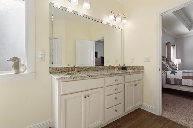 179 Windchime Way, Freeport, FL 32439