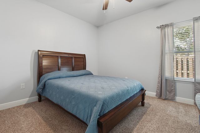 179 Windchime Way, Freeport, FL 32439