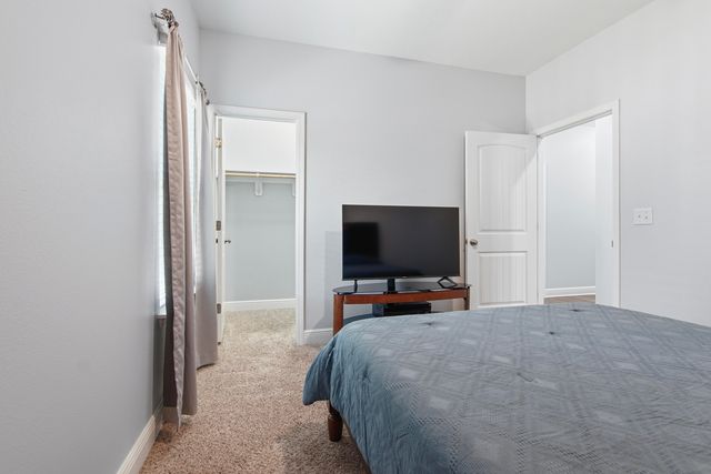 179 Windchime Way, Freeport, FL 32439