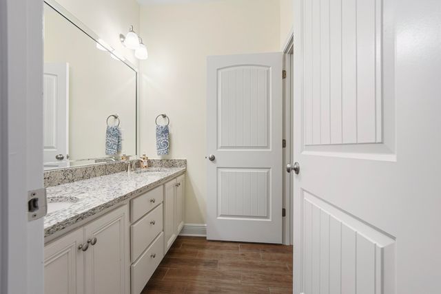 179 Windchime Way, Freeport, FL 32439