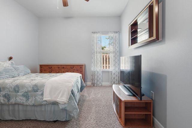 179 Windchime Way, Freeport, FL 32439