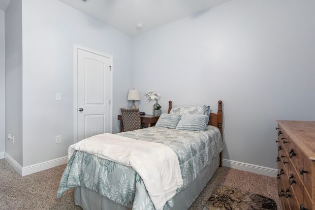 179 Windchime Way, Freeport, FL 32439