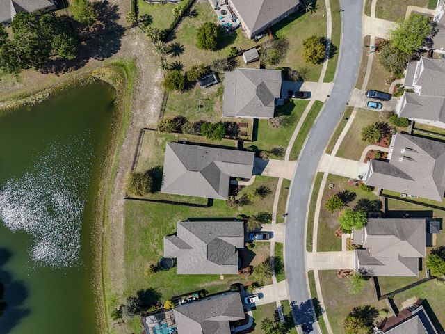 179 Windchime Way, Freeport, FL 32439