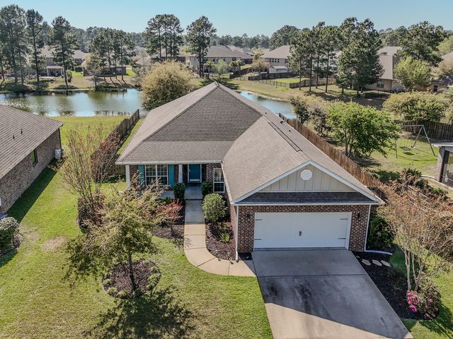 179 Windchime Way, Freeport, FL 32439