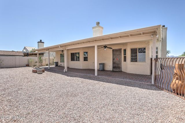 3782 W Meadow Briar Drive, Tucson, AZ 85741
