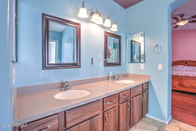 3782 W Meadow Briar Drive, Tucson, AZ 85741