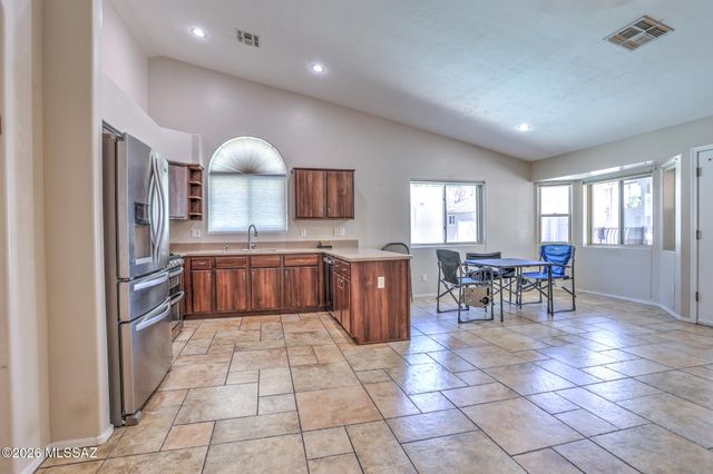 3782 W Meadow Briar Drive, Tucson, AZ 85741
