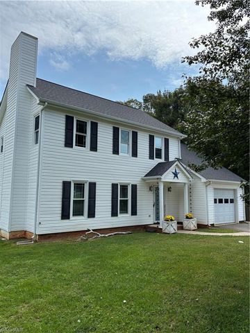 9009 Stamford Club Court, Rural Hall, NC 27045