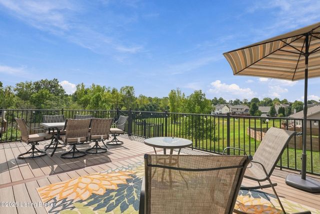 8504 Long Bow Ln, Louisville, KY 40291