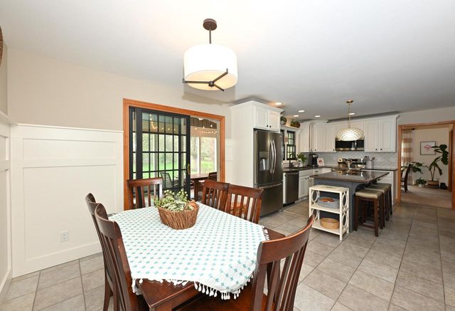 2529 Countryside DRIVE, Delavan, WI 53115