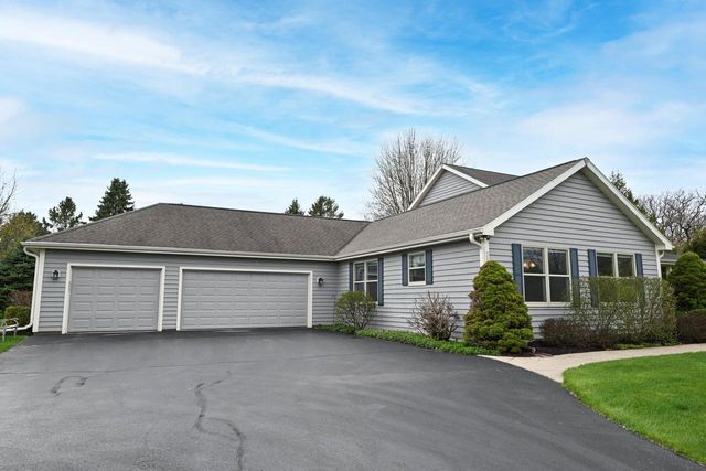 2529 Countryside DRIVE, Delavan, WI 53115