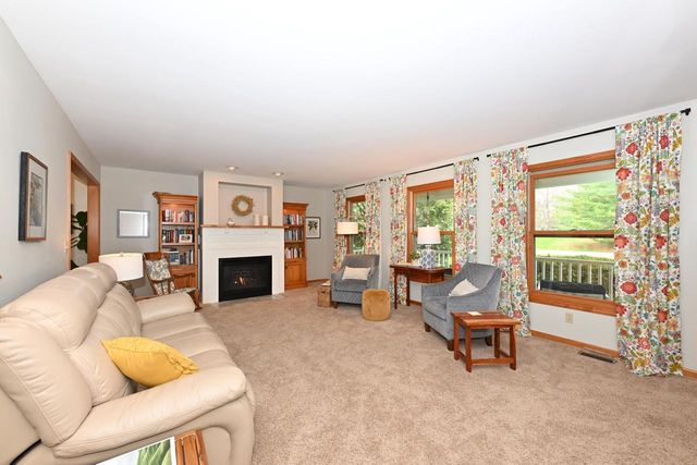 2529 Countryside DRIVE, Delavan, WI 53115