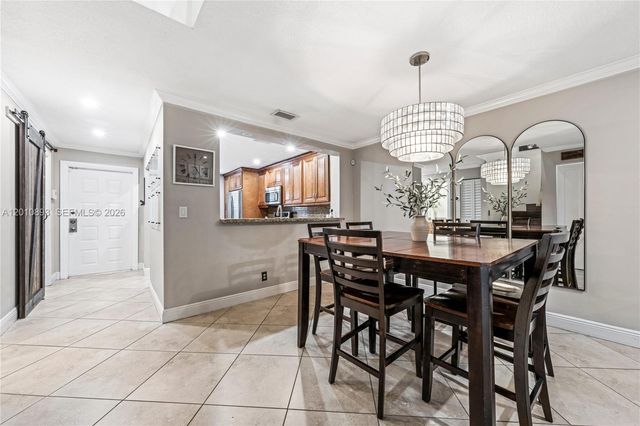 1140 NW 99th Ave 70, Pembroke Pines, FL 33024