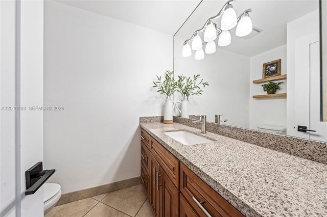 1140 NW 99th Ave 70, Pembroke Pines, FL 33024