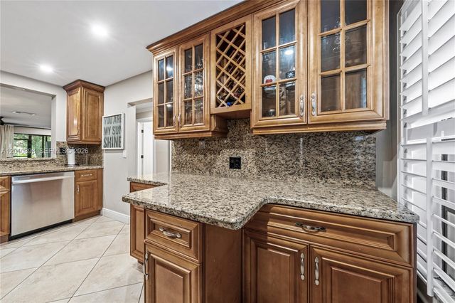 1140 NW 99th Ave 70, Pembroke Pines, FL 33024