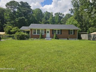 11 Kitt Drive, Jacksonville, NC 28540