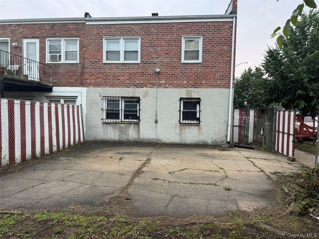 29-64 Ocean Crest Boulevard, Far Rockaway, NY 11691