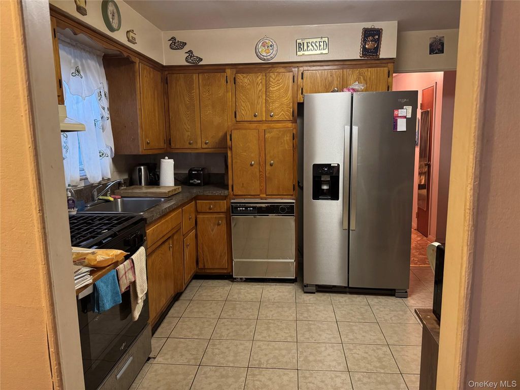 29-64 Ocean Crest Boulevard, Far Rockaway, NY 11691 — photo 4
