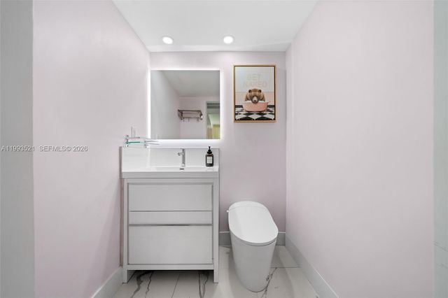 3000 S Ocean Dr 606, Hollywood, FL 33019